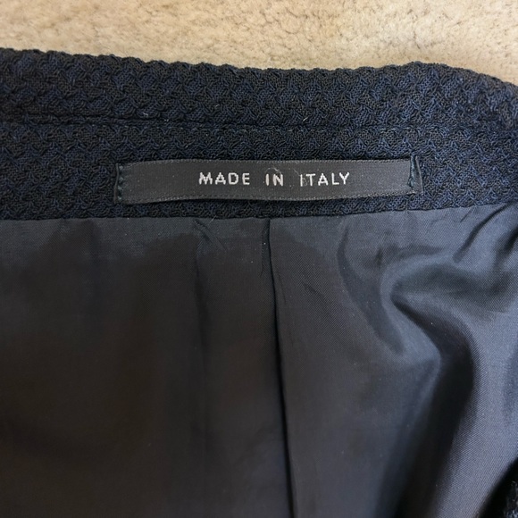 Armani textured navy blazer. - Picture 4 of 9